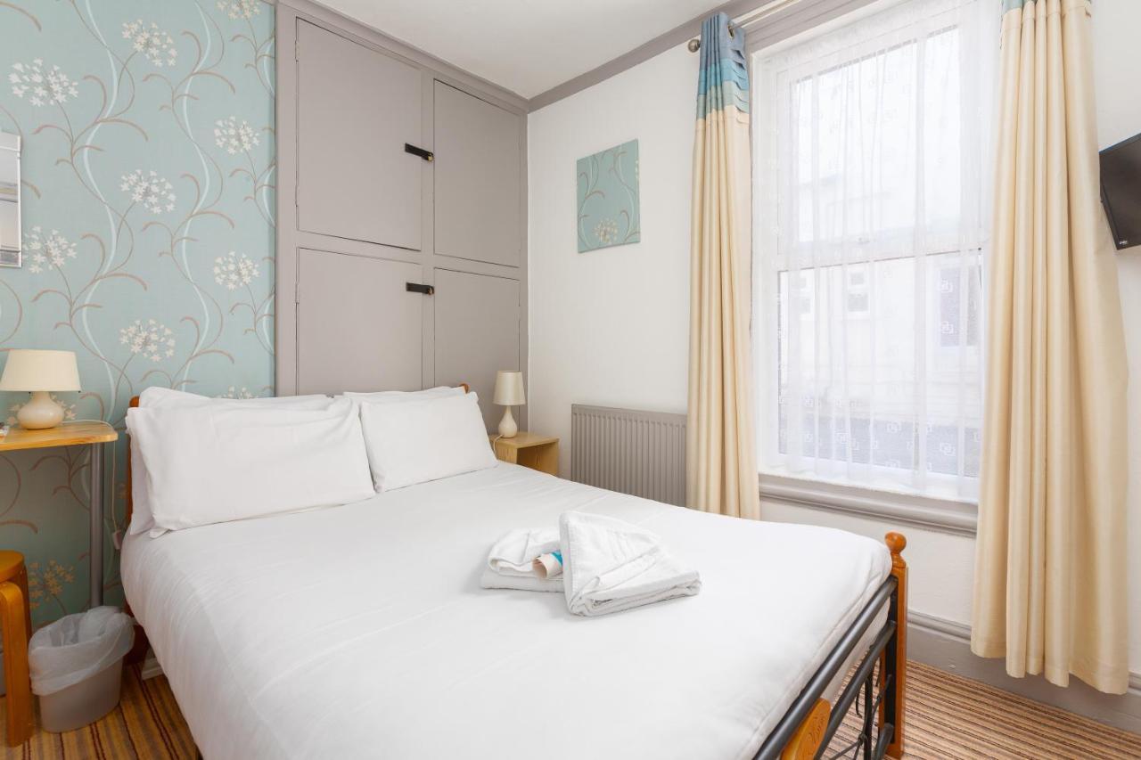 The Sandringham Court Hotel & Apartment Welcoming Large And Small Groups For 15 Years Блекпул Екстериор снимка