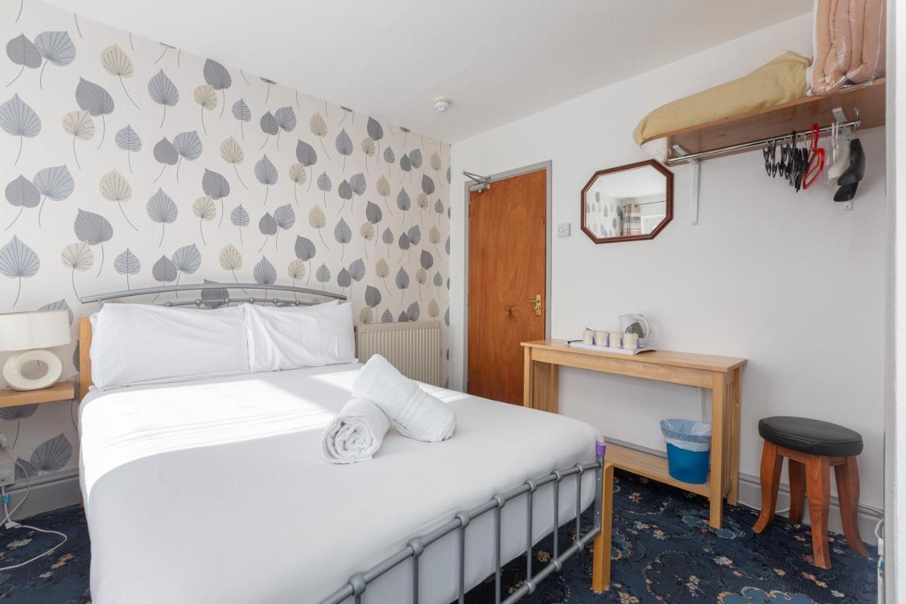The Sandringham Court Hotel & Apartment Welcoming Large And Small Groups For 15 Years Блекпул Екстериор снимка