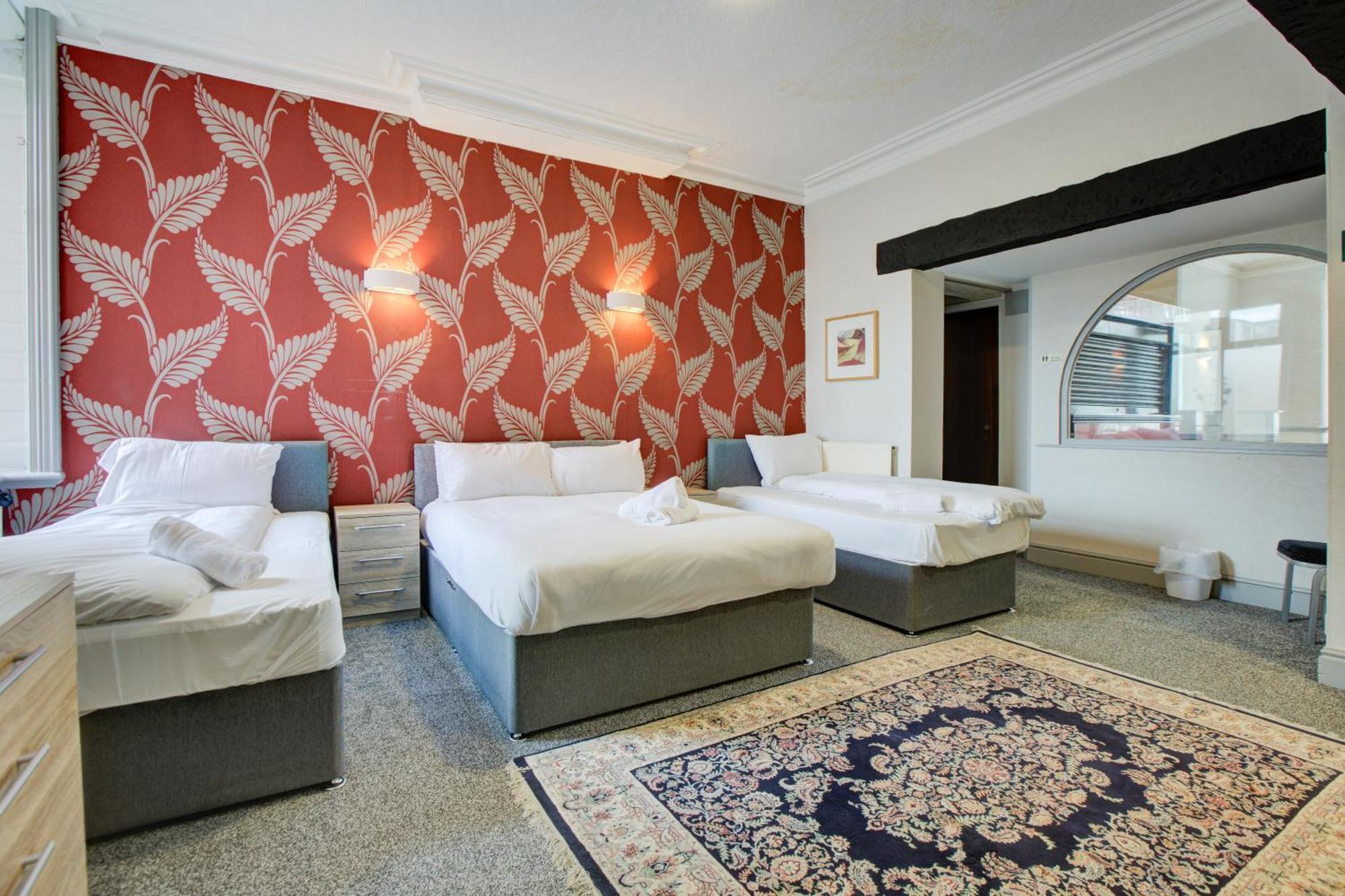 The Sandringham Court Hotel & Apartment Welcoming Large And Small Groups For 15 Years Блекпул Екстериор снимка
