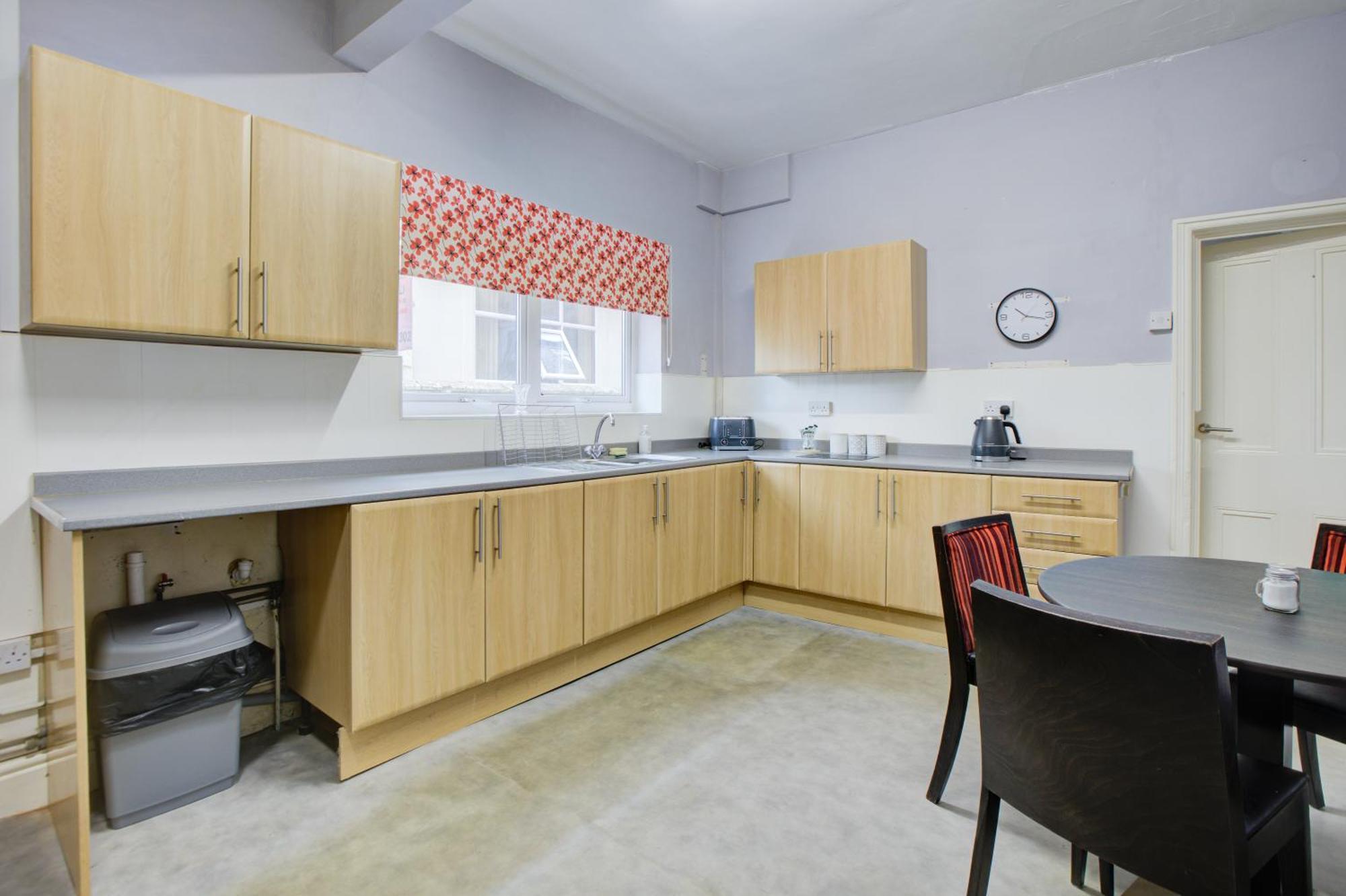 The Sandringham Court Hotel & Apartment Welcoming Large And Small Groups For 15 Years Блекпул Екстериор снимка