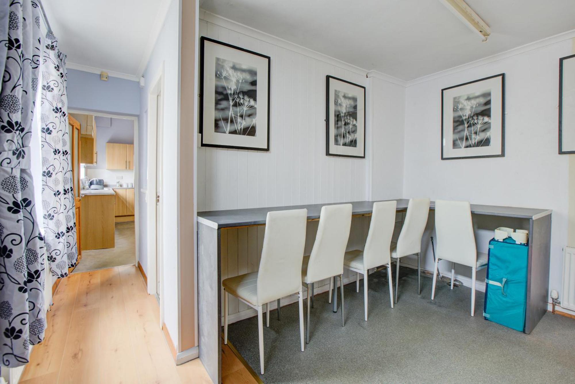 The Sandringham Court Hotel & Apartment Welcoming Large And Small Groups For 15 Years Блекпул Екстериор снимка